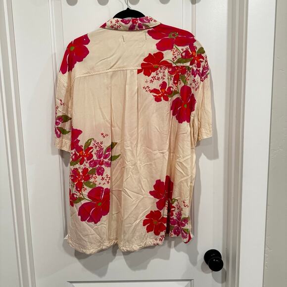 We the Free floral button-up blouse cream with pink floral size Large - Picture 2 of 4